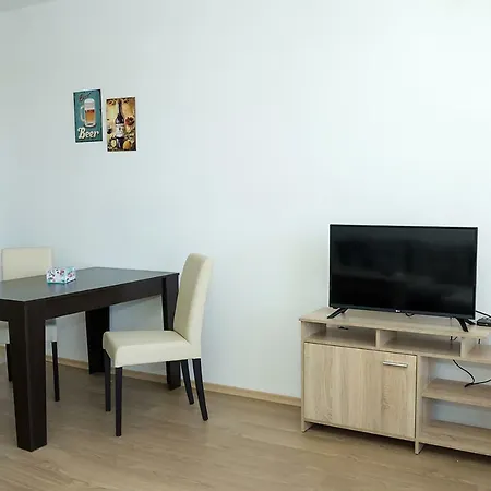 The Sky View - Studio With Amazing View Over *