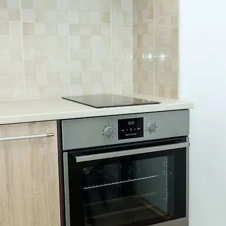Apartamento The Sky View - Studio With Amazing View Over