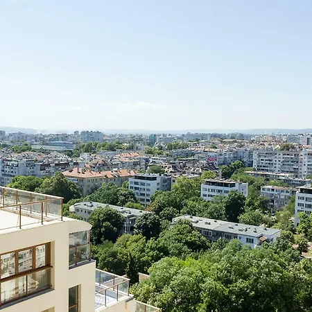 The Sky View - Studio With Amazing View Over *