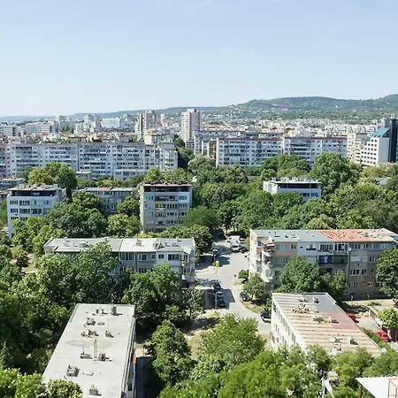 Apartamento The Sky View - Studio With Amazing View Over